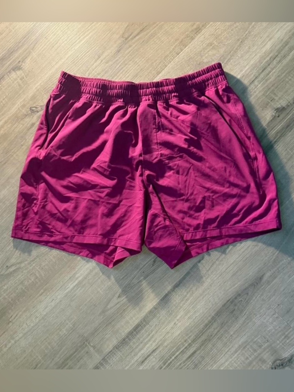 Mens Lululemon Pace Breaker Shorts 5”